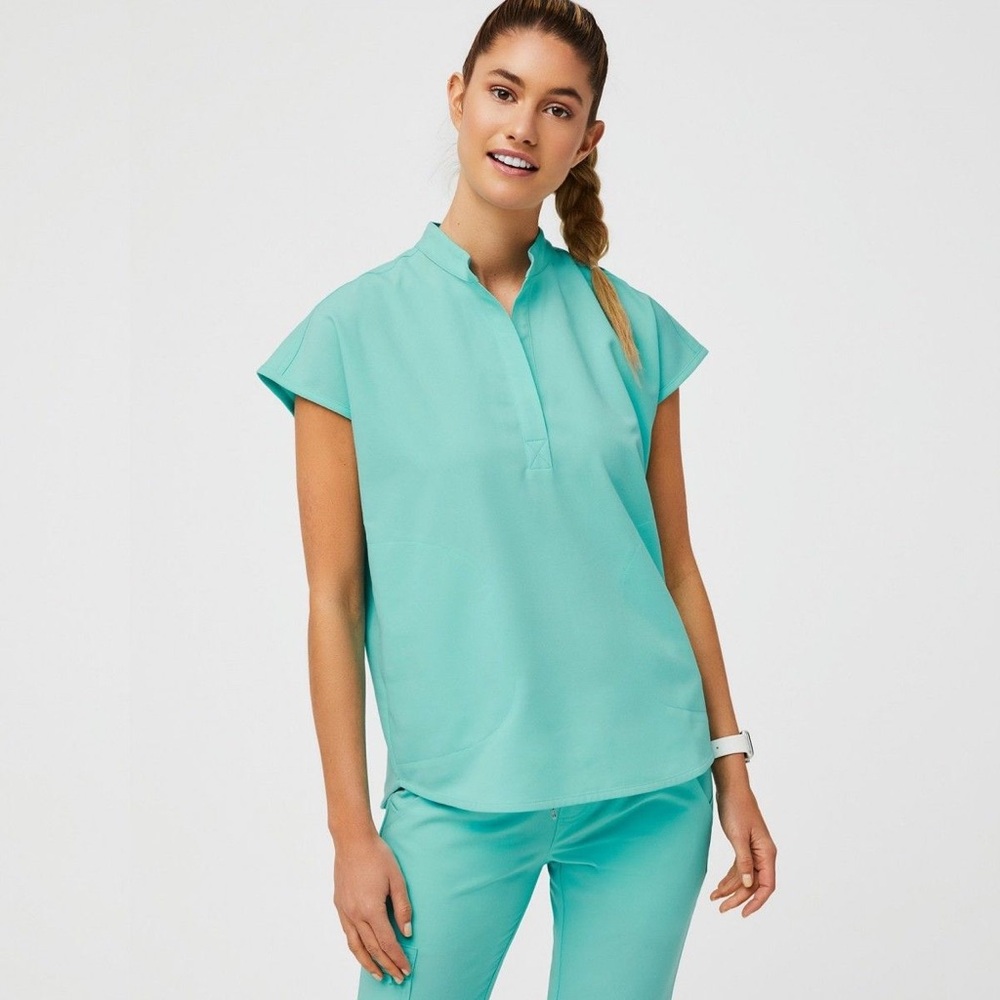 FIG Rafaela Scrub Top - Fresh Aqua